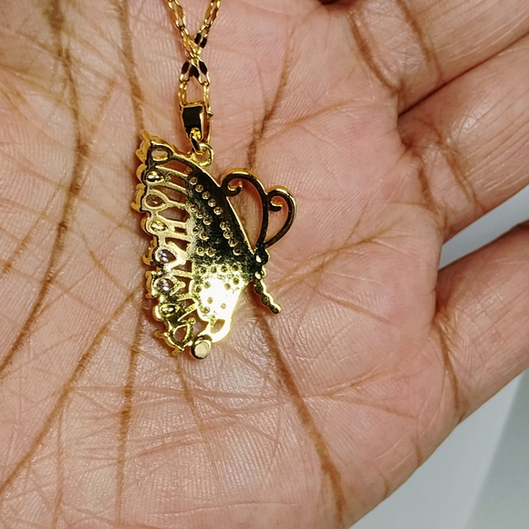 New Elegant Gold Butterfly With Clear Stones Pendant Necklace Stainless … - Picture 8 of 8